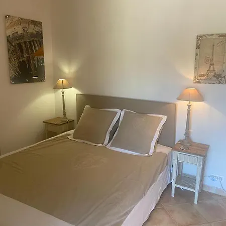 Nocleg ze śniadaniem Lone Star House Sainte-Maxime