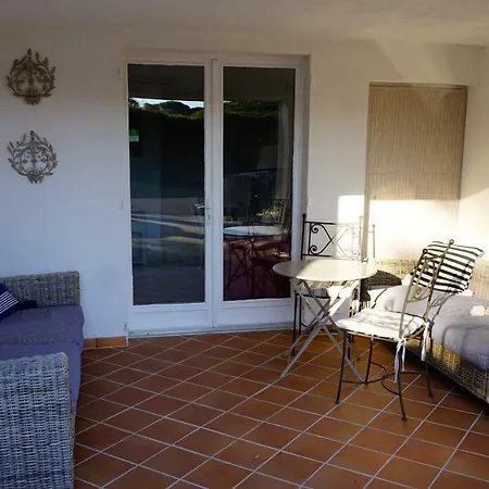 Lone Star House 생트막시메