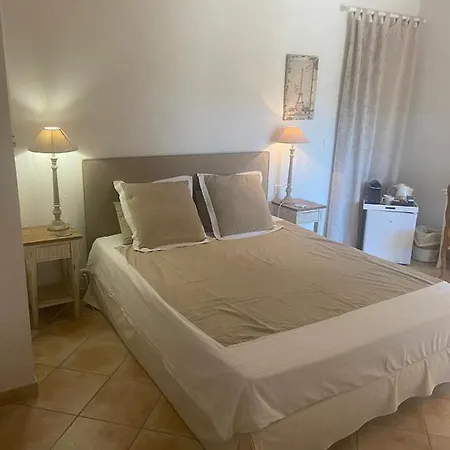 Lone Star House Bed & Breakfast