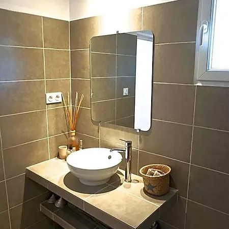 Lone Star House 4*